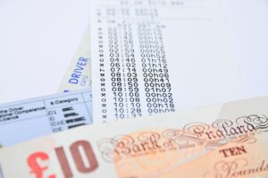 Mappa delle regioni italiane dove gli over 70 non pagheranno il bollo auto dal 2026.